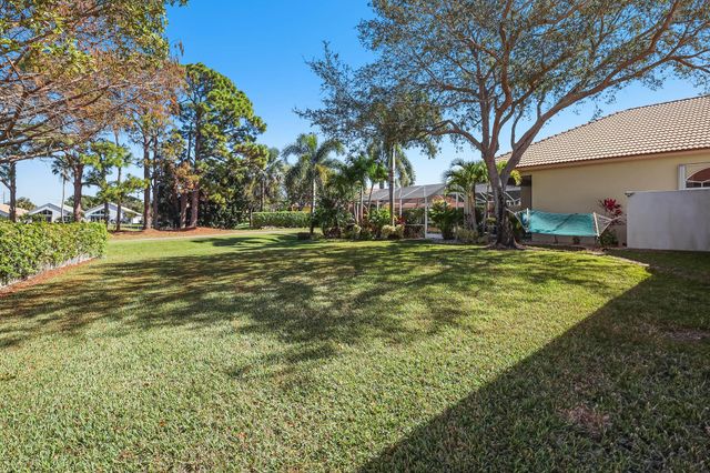 5641 Fountains Drive S, Lake Worth, FL 33467