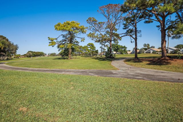 5641 Fountains Drive S, Lake Worth, FL 33467