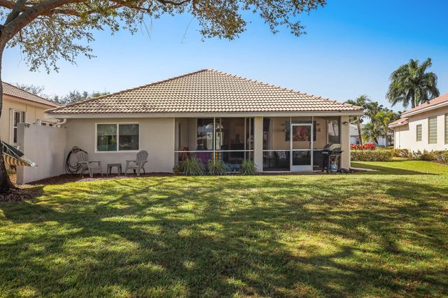 5641 Fountains Drive S, Lake Worth, FL 33467