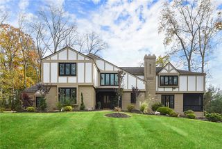 107 Oakwood Road, Peters Twp, PA 15317