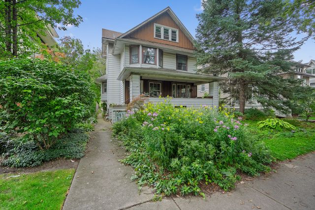 620 Clinton Avenue, Oak Park, IL 60304