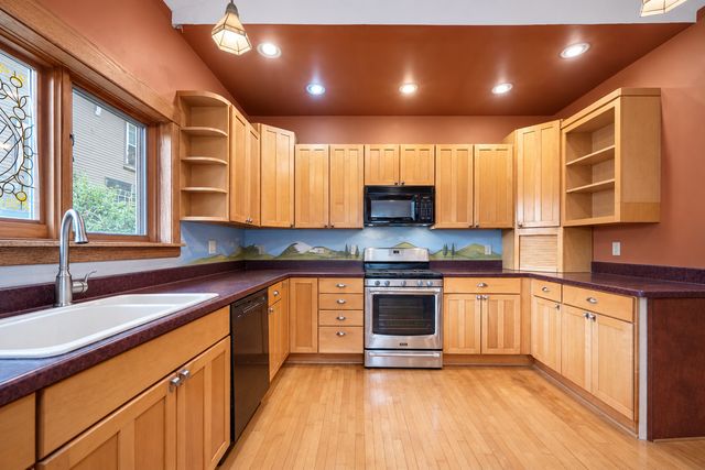 620 Clinton Avenue, Oak Park, IL 60304