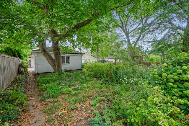 620 Clinton Avenue, Oak Park, IL 60304