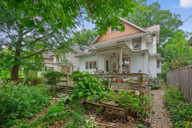 620 Clinton Avenue, Oak Park, IL 60304