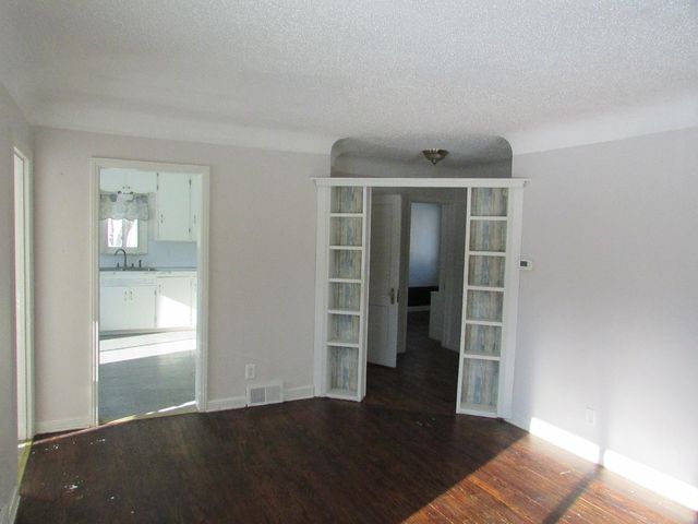 5290 Brobeck Street, Flint Twp, MI 48532