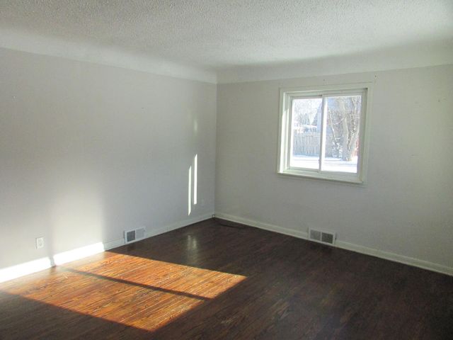 5290 Brobeck Street, Flint Twp, MI 48532