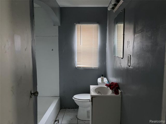 12019 Sanford Street, Detroit, MI 48205