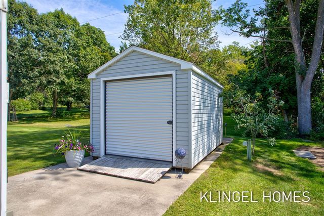11984 Chickory Drive, Grand Haven, MI 49417