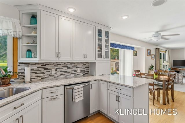 11984 Chickory Drive, Grand Haven, MI 49417