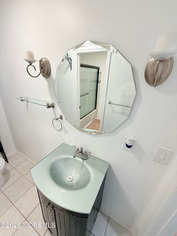 18-5 Augusta Court 5, Freehold, NJ 07728