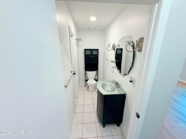 18-5 Augusta Court 5, Freehold, NJ 07728