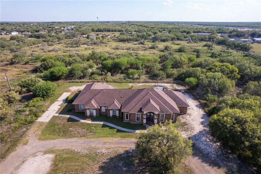 139 E County Road 2155 Cr E, Kingsville, TX 78363