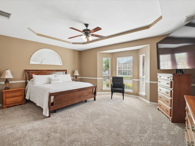 2824 Gillespie Lane, Grand Prairie, TX 75052