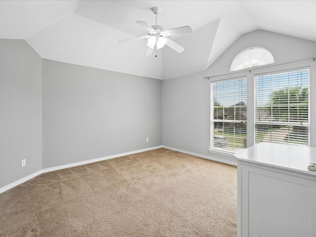 2824 Gillespie Lane, Grand Prairie, TX 75052