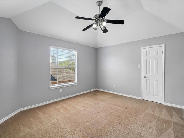 2824 Gillespie Lane, Grand Prairie, TX 75052