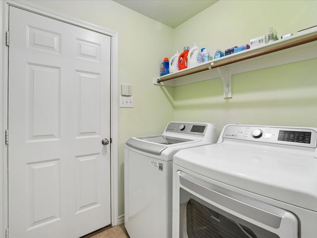 2824 Gillespie Lane, Grand Prairie, TX 75052