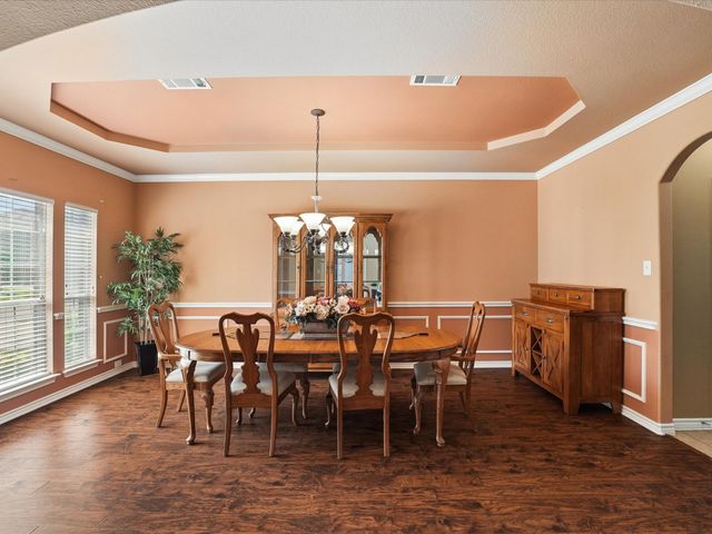 2824 Gillespie Lane, Grand Prairie, TX 75052