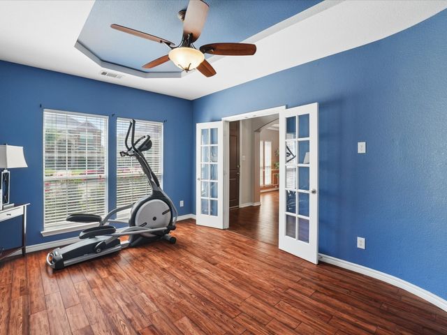 2824 Gillespie Lane, Grand Prairie, TX 75052