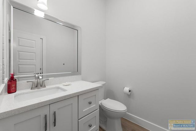 8414 Main St., South Padre Island, TX 78597