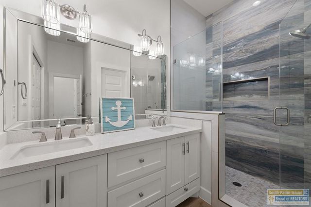 8414 Main St., South Padre Island, TX 78597