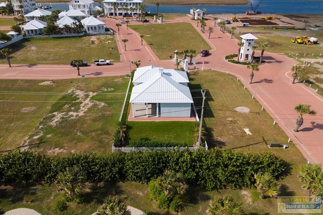 8414 Main St., South Padre Island, TX 78597