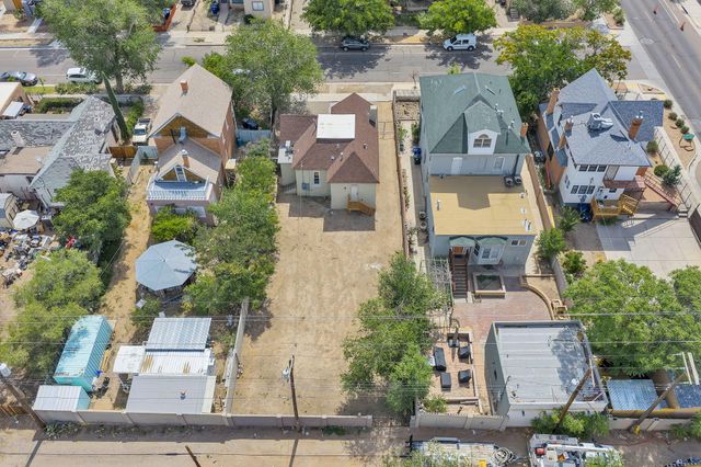 415 Arno Street SE, Albuquerque, NM 87102
