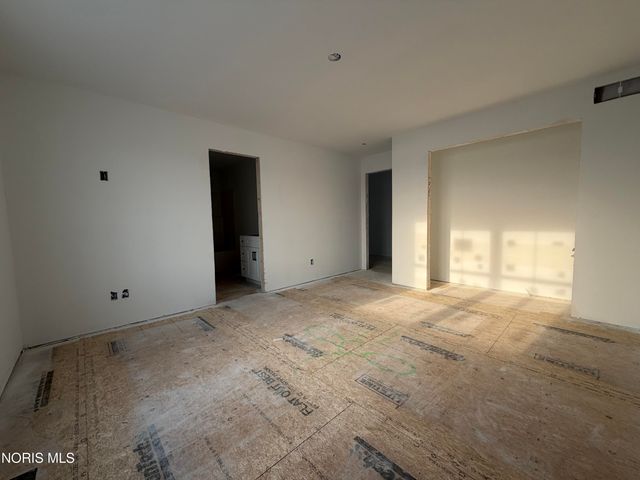 15032 N Cape Court, Perrysburg, OH 43551