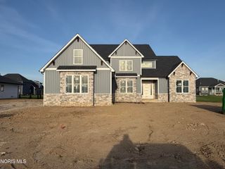 15032 N Cape Court, Perrysburg, OH 43551