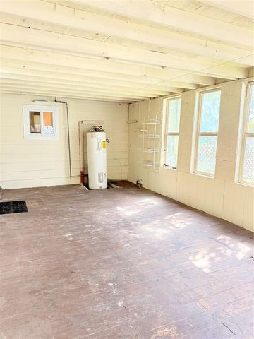1917 Utah Street, Baytown, TX 77520