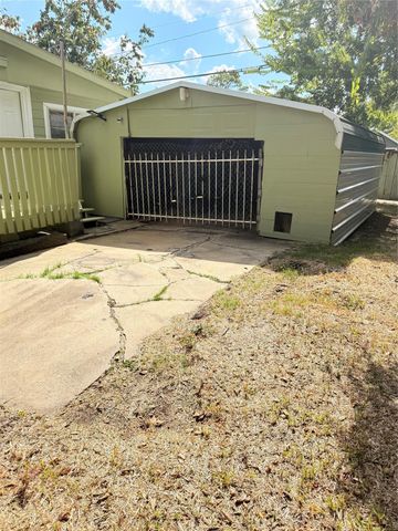 1917 Utah Street, Baytown, TX 77520