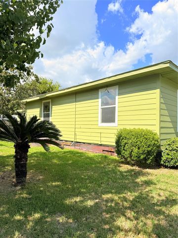 1917 Utah Street, Baytown, TX 77520