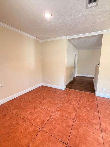 1917 Utah Street, Baytown, TX 77520