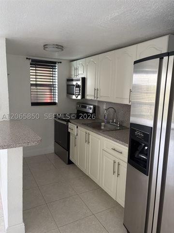 3901 SW 112th Ave 40, Miami, FL 33165