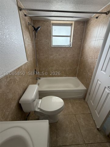 3901 SW 112th Ave 40, Miami, FL 33165