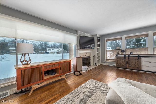 1185 Dellwood Drive, Westlake, OH 44145