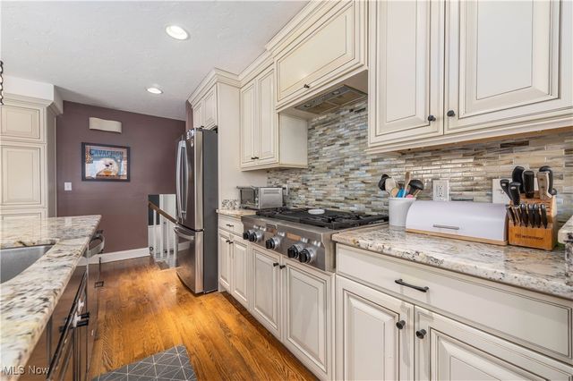 1185 Dellwood Drive, Westlake, OH 44145