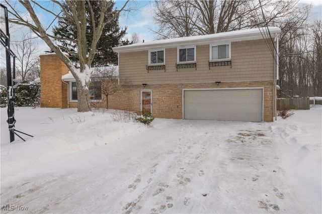 1185 Dellwood Drive, Westlake, OH 44145