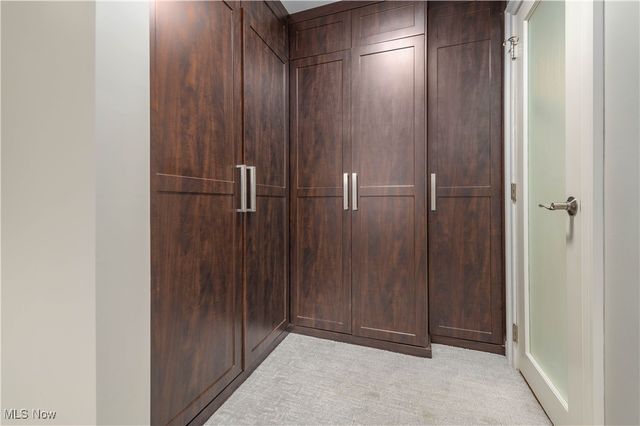 1185 Dellwood Drive, Westlake, OH 44145