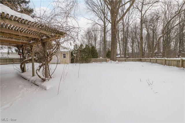 1185 Dellwood Drive, Westlake, OH 44145