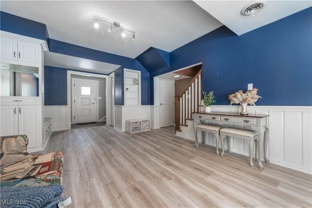 1185 Dellwood Drive, Westlake, OH 44145