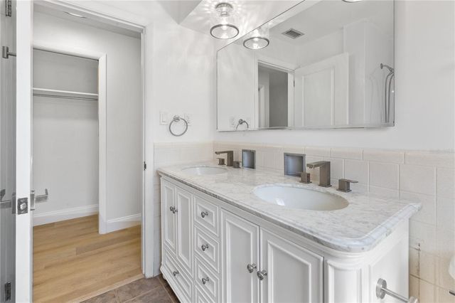 1711 S PATLIN CIRCLE, Largo, FL 33770