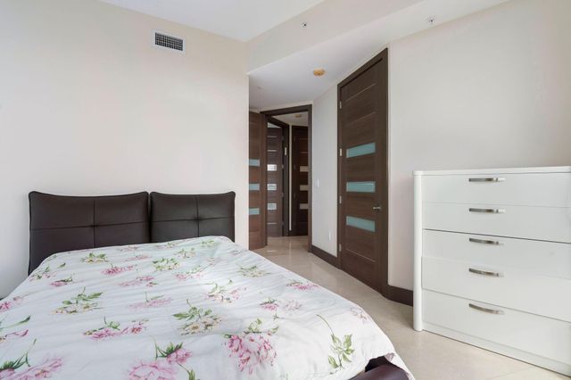 18101 Collins Ave 801, Sunny Isles Beach, FL 33160