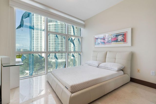 18101 Collins Ave 801, Sunny Isles Beach, FL 33160
