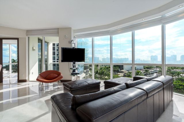 18101 Collins Ave 801, Sunny Isles Beach, FL 33160