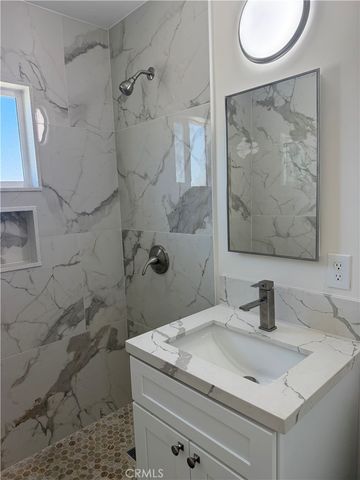 9966 Locust Avenue, Hesperia, CA 92345