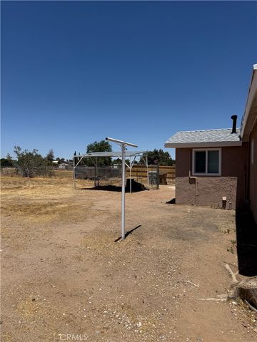 9966 Locust Avenue, Hesperia, CA 92345
