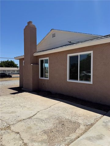 9966 Locust Avenue, Hesperia, CA 92345