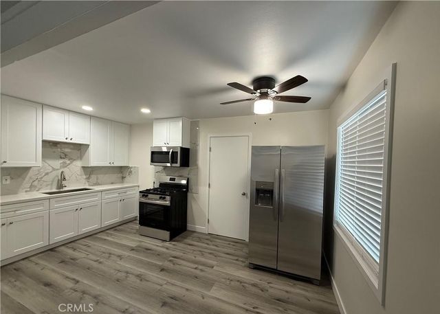 9966 Locust Avenue, Hesperia, CA 92345