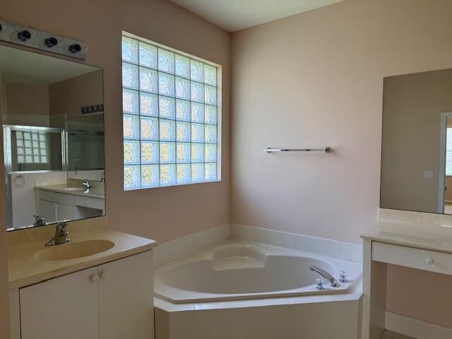 658 NW Stanford Lane, Port St. Lucie, Port St Lucie, FL 34983