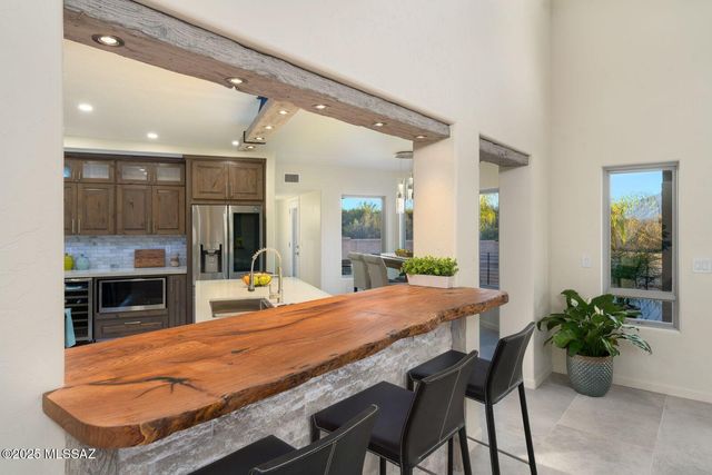 761 N Lazy J Way, Tucson, AZ 85748